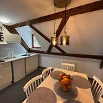 Dvur Stran & Wellness Karlovy Vary