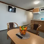 Dvur Stran & Wellness 3*