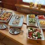 Pensión Dvůr Stráň&wellness 3*