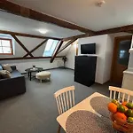 Dvůr Stráň&wellness 3* Karlovy Vary