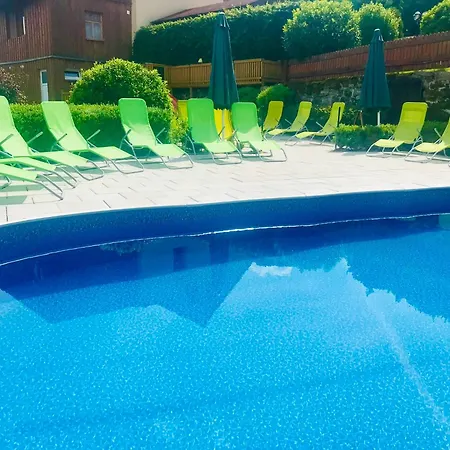 Dvur Stran & Wellness Κάρλοβι Βάρι