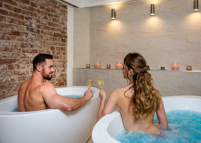 Dvůr Stráň&wellness KLV